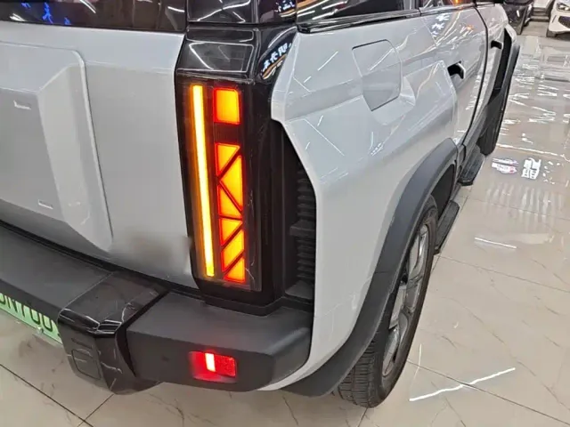 iCAR 03T — Фото автомобиля 7