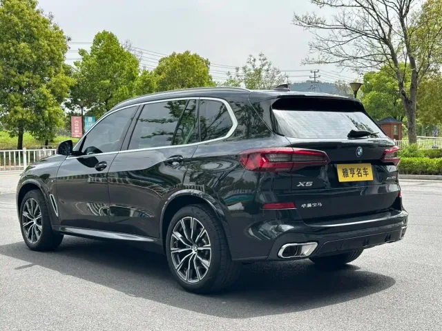 BMW X5 — Фото автомобиля 17