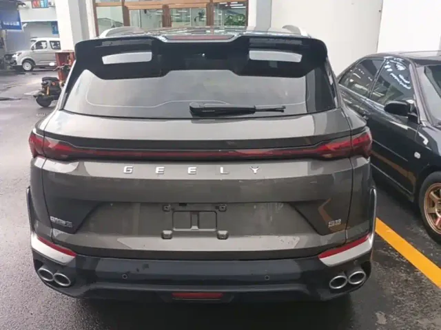 Geely Binyue — Фото автомобиля 5