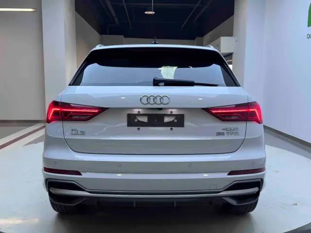 Audi Q3 — Фото автомобиля 5
