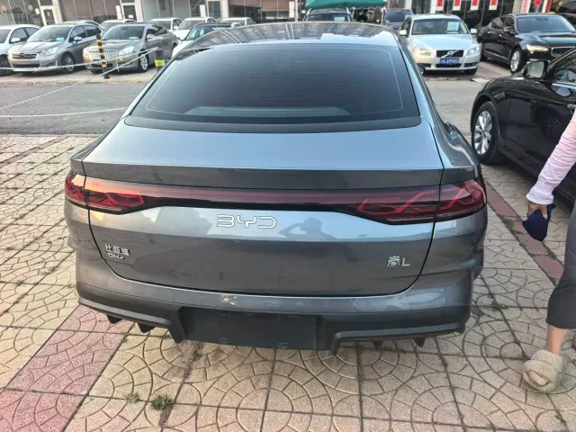 BYD Qin L — Фото автомобиля 5