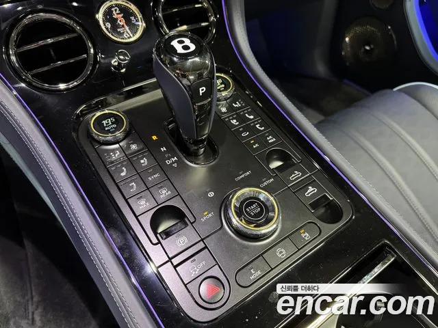 Bentley Continental — Фото автомобиля 12