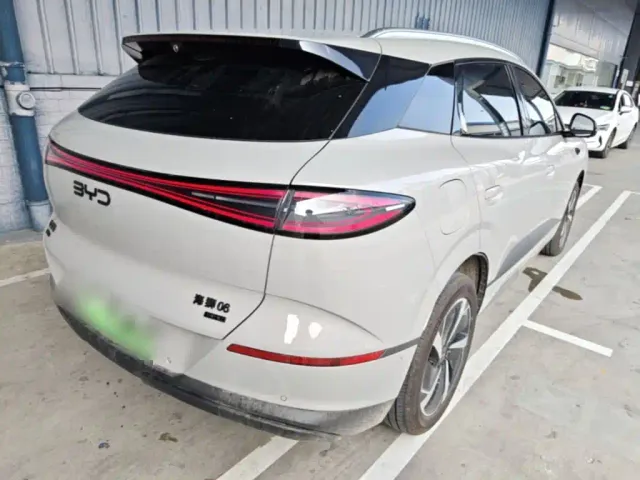 BYD Sealion 06 — Фото автомобиля 6