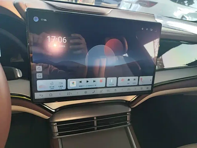 BYD Seal 07 DM-i — Фото автомобиля 12