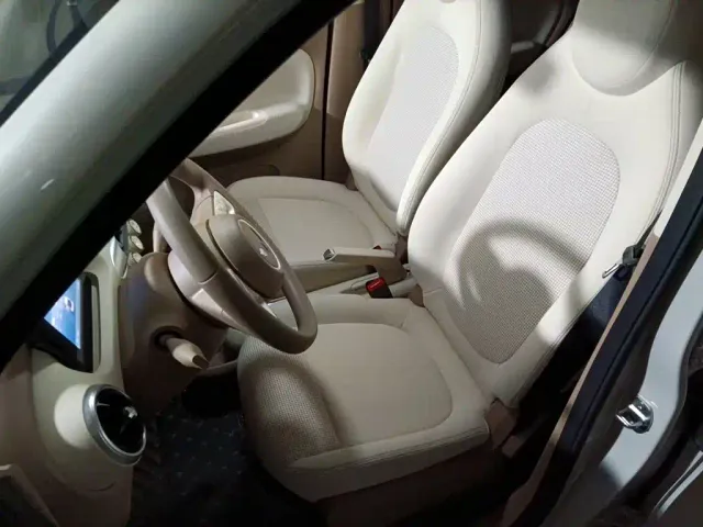 Wuling Hongguang Mini EV — Фото автомобиля 11