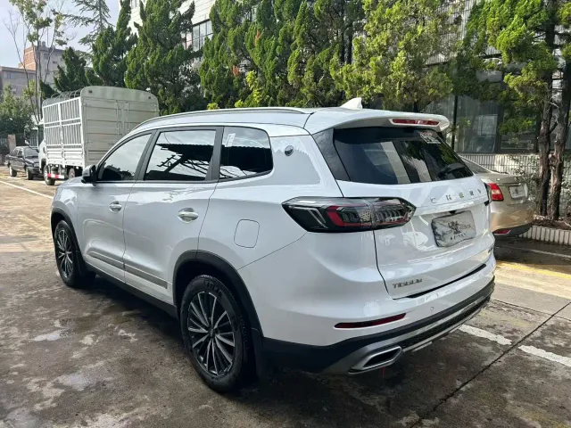 Chery Tiggo 8 — Фото автомобиля 7
