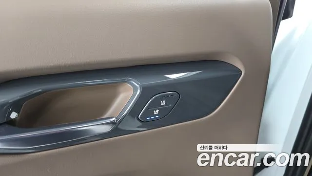 Kia EV9 — Фото автомобиля 24