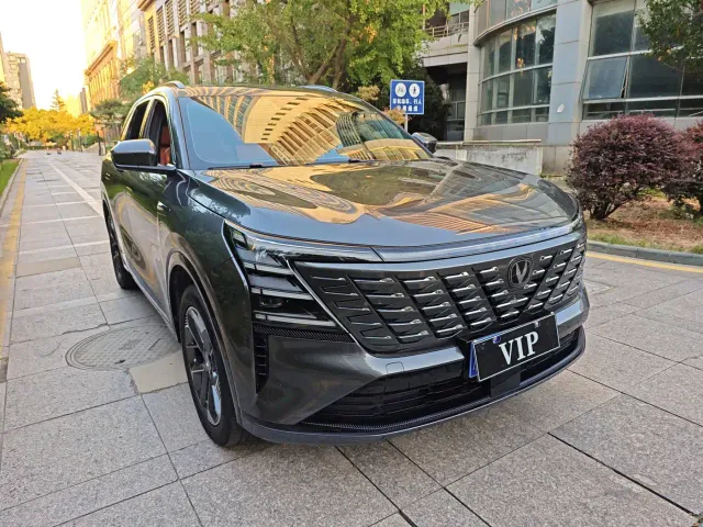 Changan CS75 Plus — Фото автомобиля 3
