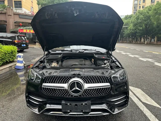 Mercedes-Benz GLE-Class — Фото автомобиля 11