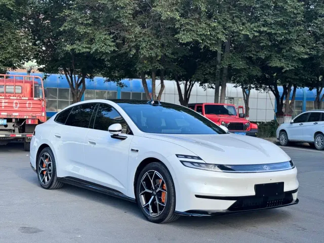 Changan Qiyuan A06 — Фото автомобиля 3