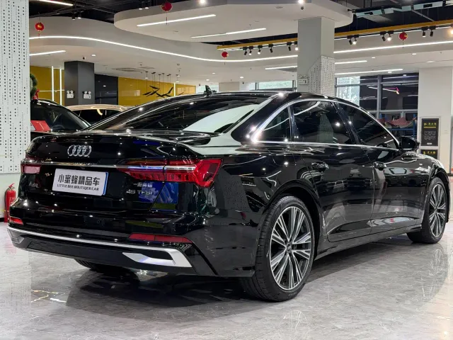Audi A6L — Фото автомобиля 17