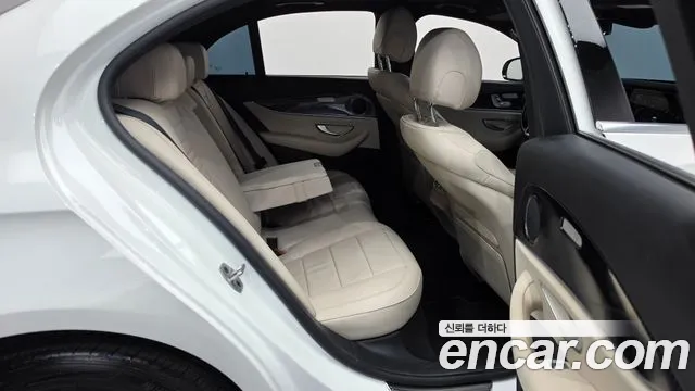 Mercedes-Benz E-Class W213 — Фото автомобиля 17
