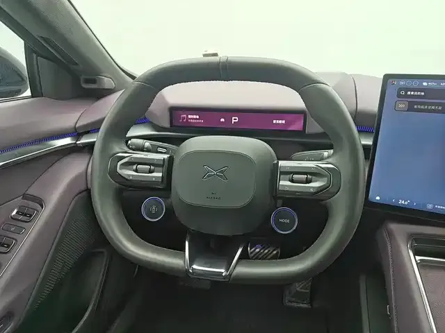 Xpeng P7 — Фото автомобиля 8