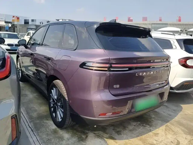 Leapmotor C10 — Фото автомобиля 4