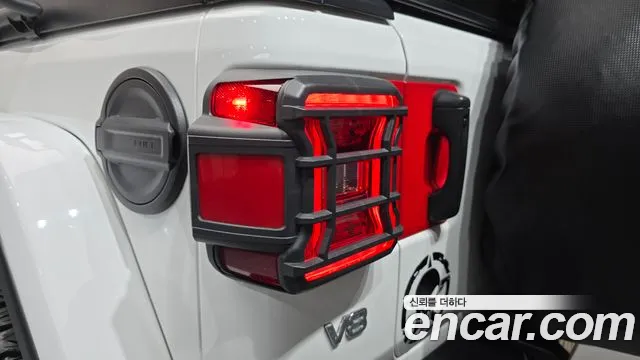 Jeep Wrangler — Фото автомобиля 8