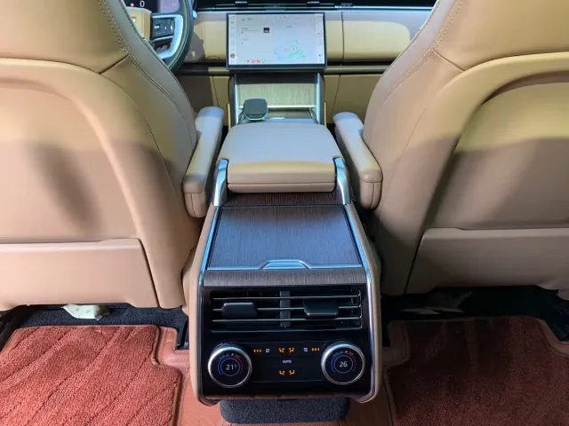 Land Rover Range Rover — Фото автомобиля 10