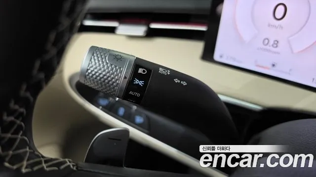 Genesis GV70 — Фото автомобиля 29