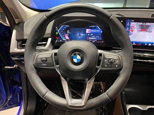 BMW X1 — Фото автомобиля 12