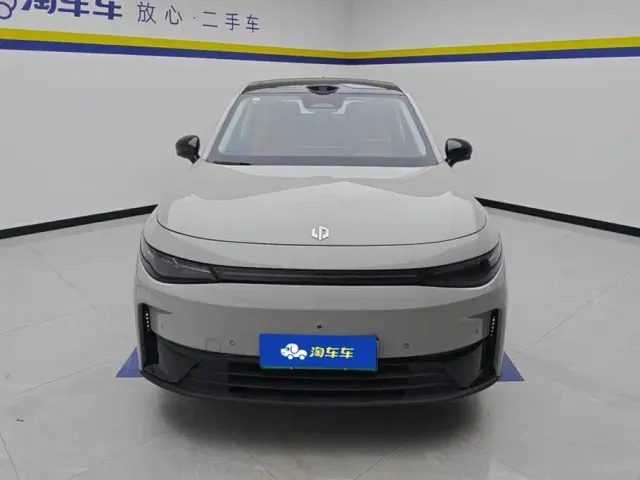 Leapmotor C10 — Фото автомобиля 2