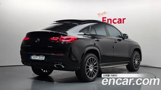 Mercedes-Benz GLE-Class — Фото автомобиля 2