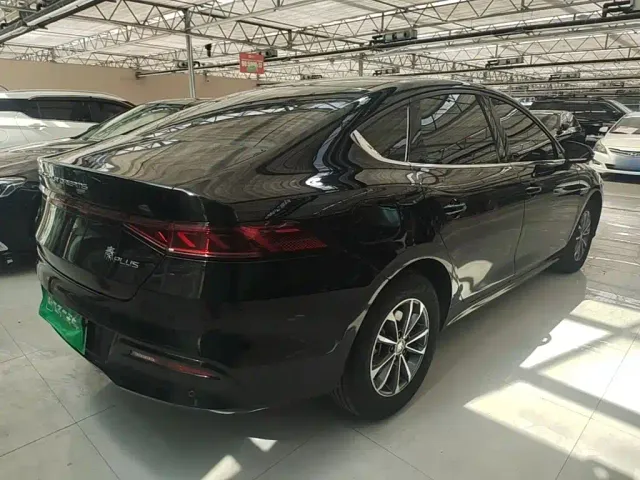 BYD Qin PLUS — Фото автомобиля 6