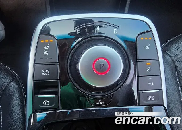 Kia Niro — Фото автомобиля 16