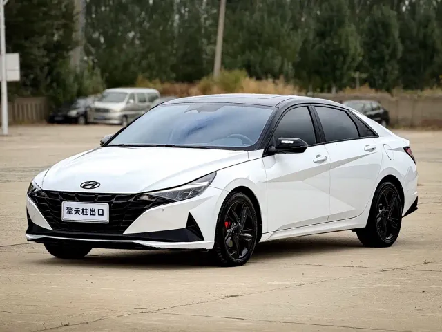 Фотография автомобиля — Hyundai Elantra