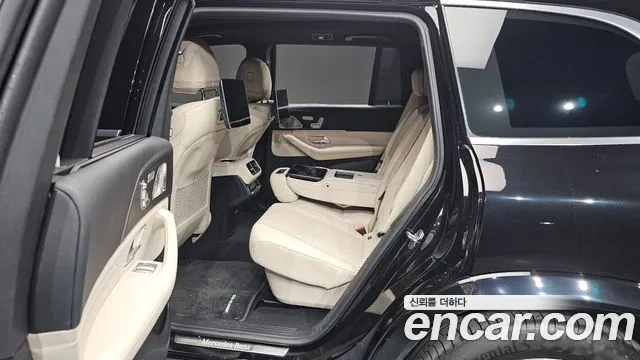 Mercedes-Benz GLS-Class — Фото автомобиля 10