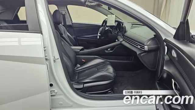 Hyundai Avante — Фото автомобиля 16