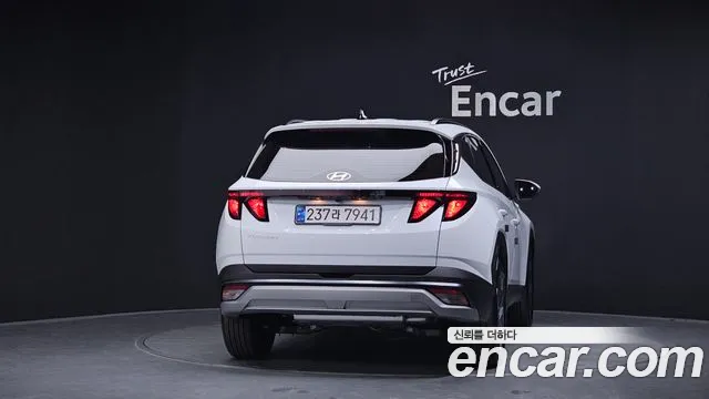 Hyundai Tucson Бензин 1.6 турбо 2WD — Фото автомобиля 2