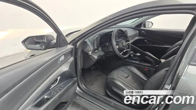 Hyundai Avante — Фото автомобиля 15