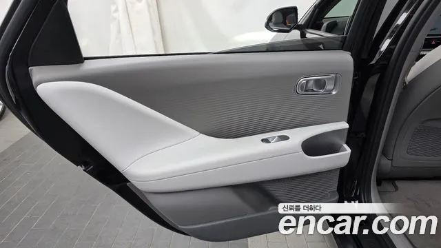 Hyundai Ioniq 6 — Фото автомобиля 14