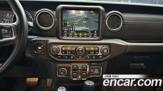 Jeep Wrangler JL — Фото автомобиля 14