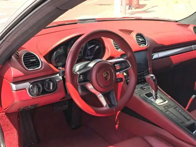 Porsche 718 — Фото автомобиля 5
