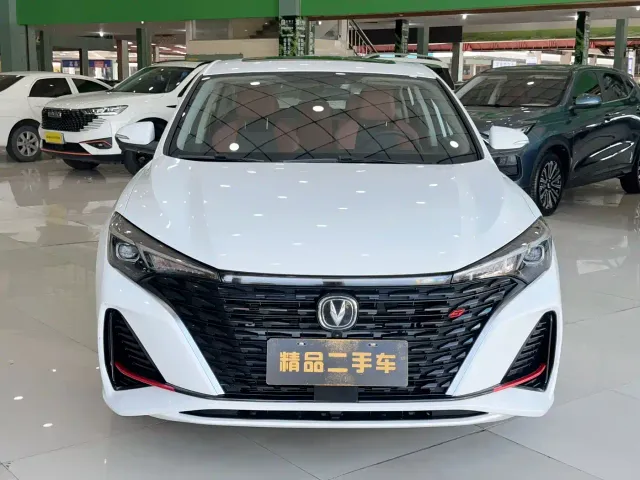 Changan Eado — Фото автомобиля 2