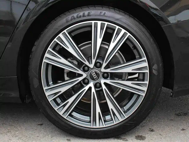 Audi A6L — Фото автомобиля 12