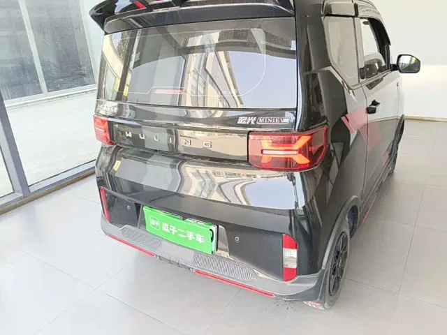 Wuling Hongguang Mini EV — Фото автомобиля 6