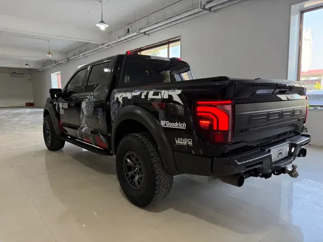 Ford F-150 Raptor — Фото автомобиля 6
