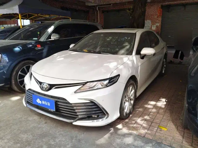 Фотография автомобиля — Toyota Camry