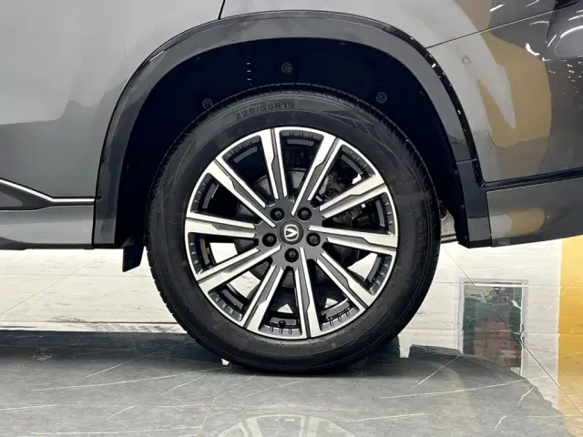 Changan CS75 Plus — Фото автомобиля 25