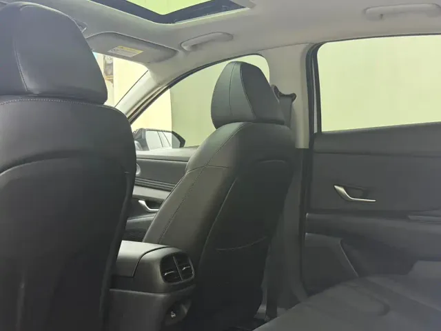 Hyundai Elantra — Фото автомобиля 9