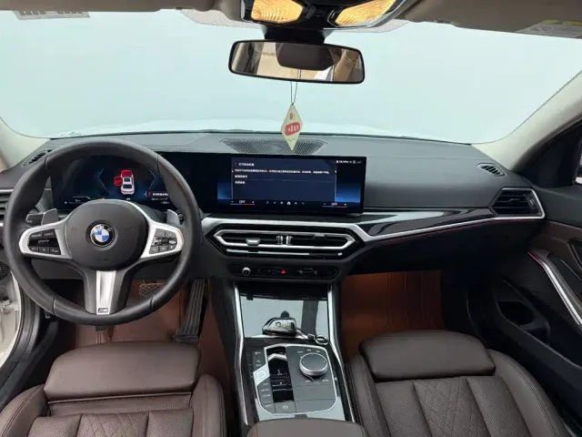 BMW 3 Series — Фото автомобиля 8