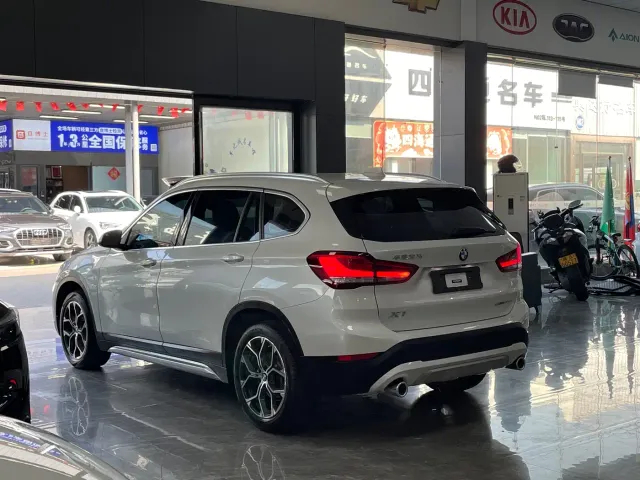 BMW X1 — Фото автомобиля 15