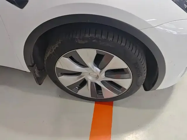 Tesla Model Y 2022 Facelift Rear-Wheel Drive Version — Фото автомобиля 6