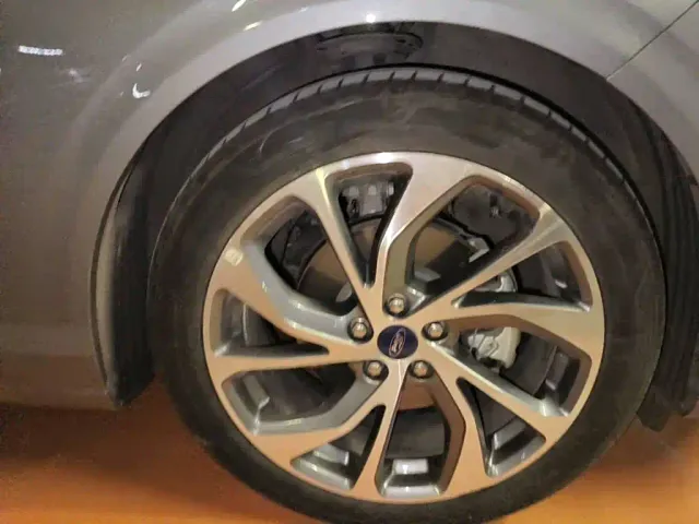Ford Mondeo — Фото автомобиля 7