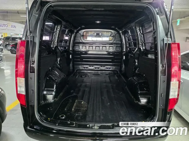 Hyundai Staria — Фото автомобиля 5