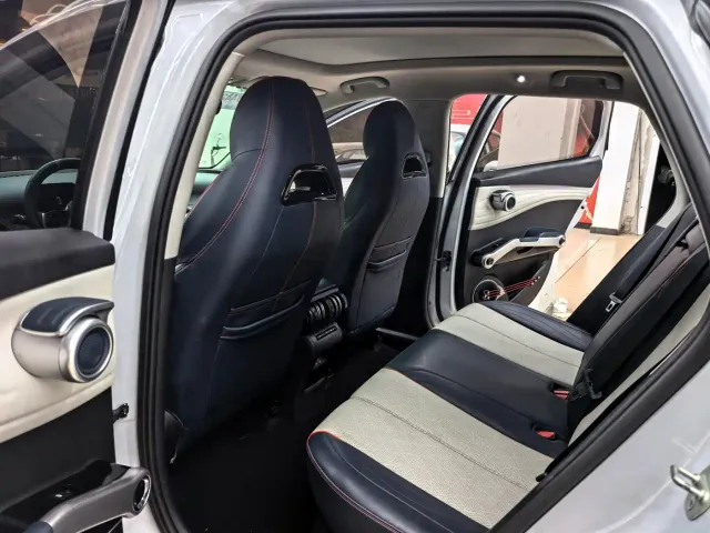 BYD Yuan PLUS — Фото автомобиля 9
