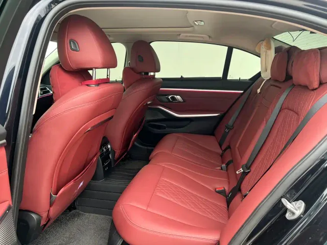 BMW 3 Series — Фото автомобиля 10