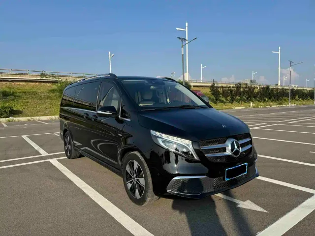 Mercedes-Benz V-Class — Фото автомобиля 3