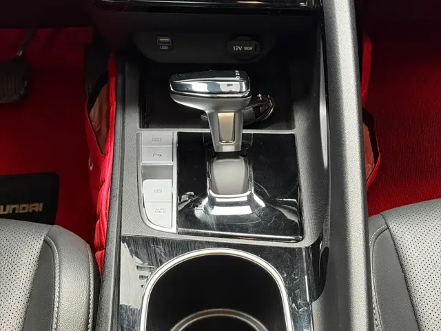 Hyundai Elantra — Фото автомобиля 21